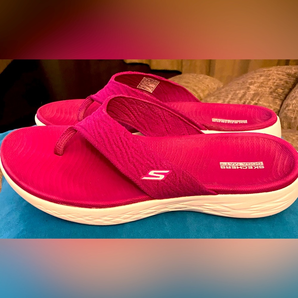 Skechers Goga Mat flip flops